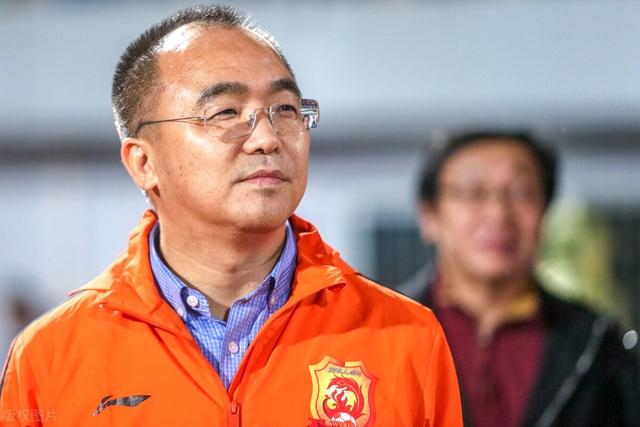 感谢李铁？武汉队解散，一群人却应该感谢他，因他被抓而拿到薪水休闲区蓝鸢梦想 - Www.slyday.coM