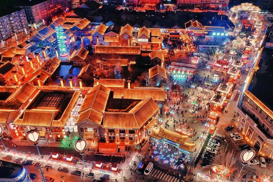 空中俯瞰,老北市流光溢彩.&nbsp