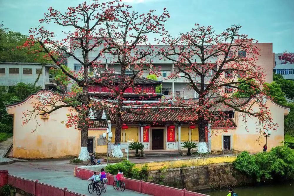 梅州东山书院 何志林 摄