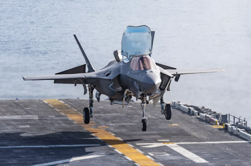 目前垂直起降战斗机均采用单发设计.