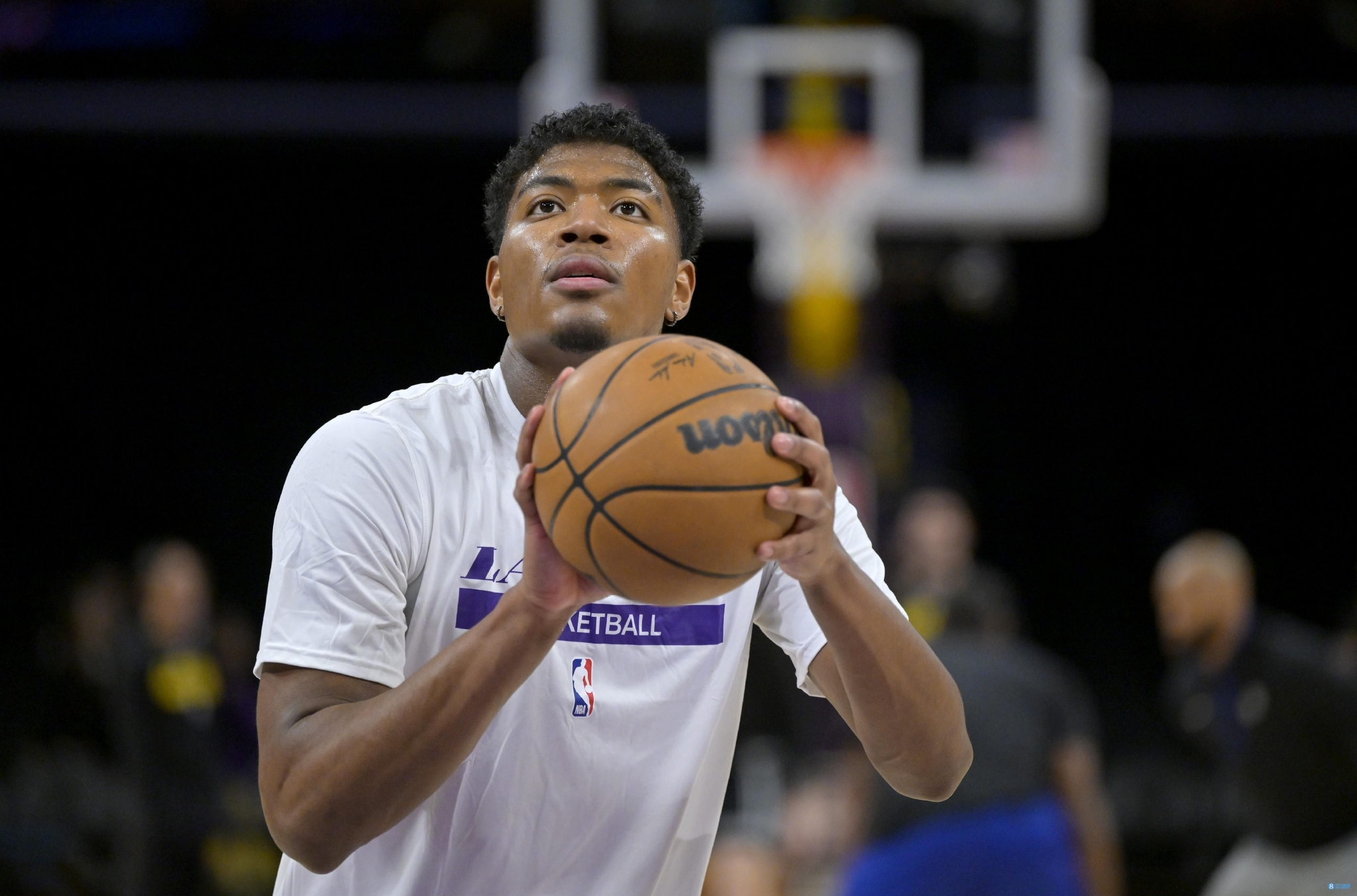 朱彦硕:八村像关羽旁边的周仓 老大在前砍大将 他跟在旁斩小喽啰