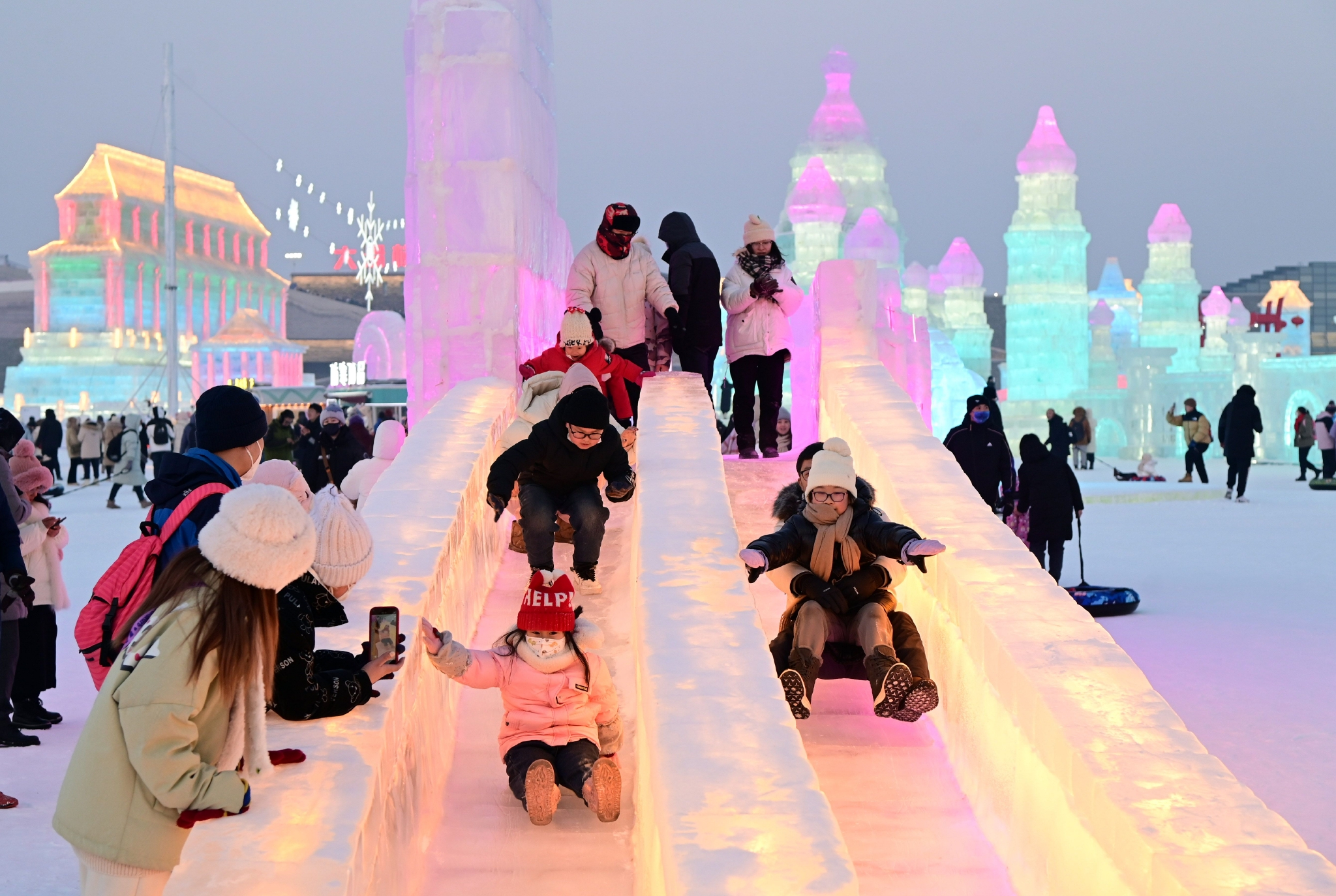 春节后 哈尔滨冰雪游持续升温|哈尔滨市|冰雪大世界_新浪新闻