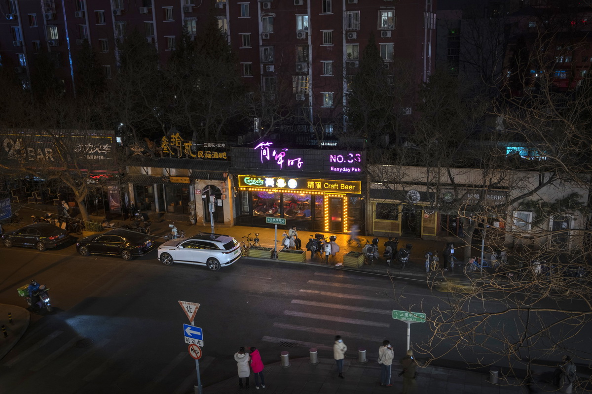 2023年1月31日,北京三里屯酒吧街腾退在即,部分酒吧已经闭门谢客.