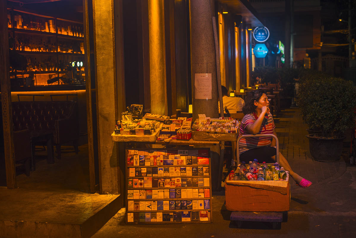 图记|三里屯酒吧街回眸:来吧,相约九八!