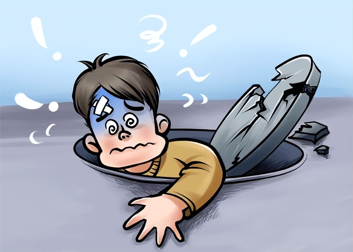 居民不慎踩入小区内井盖缺失的窨井中受伤谁应承担赔偿责任