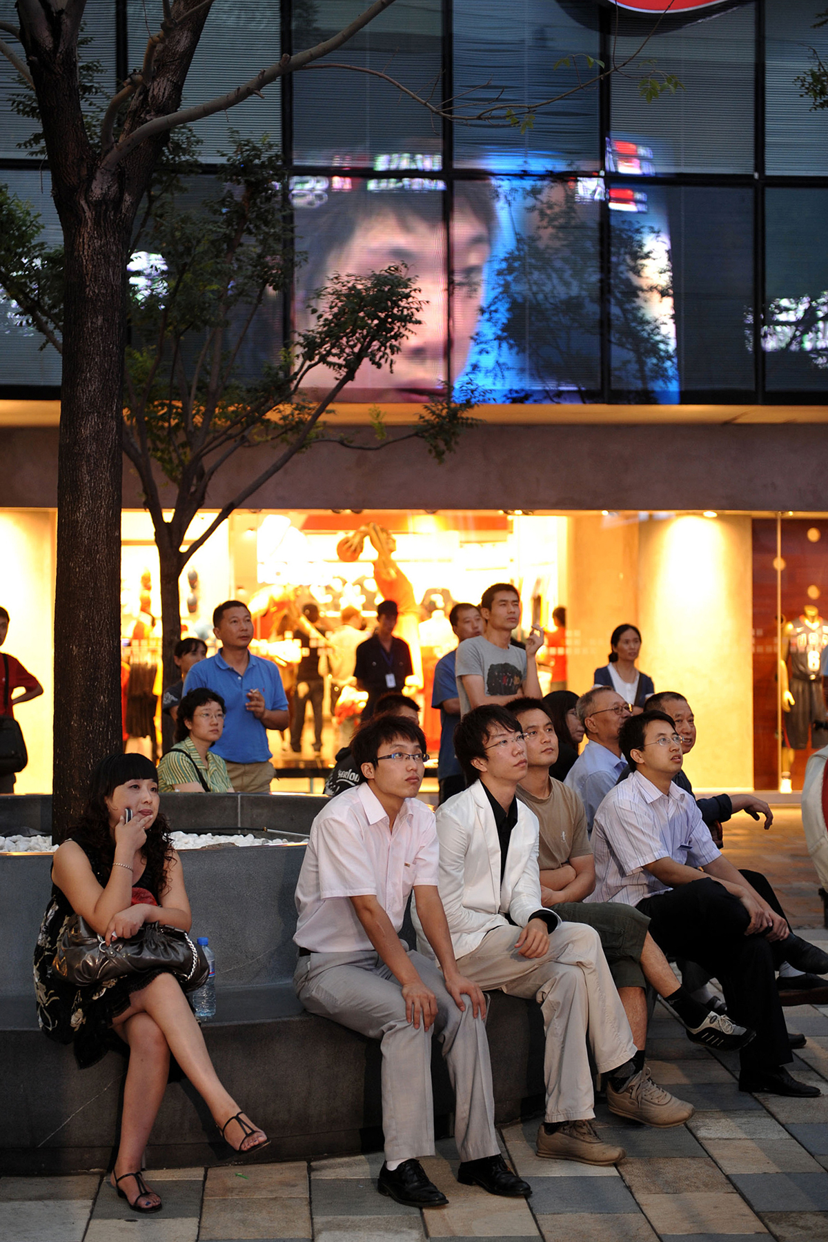 2008年8月21日,北京,三里屯酒吧街.
