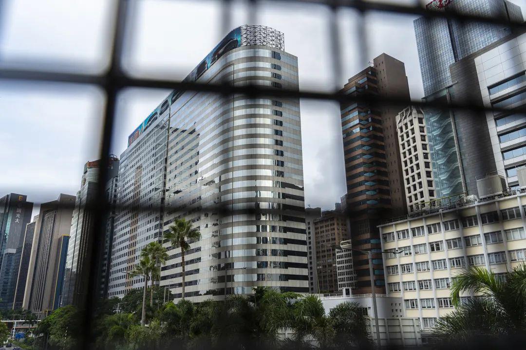 年轻人“报复性”还房贷，银行急了休闲区蓝鸢梦想 - Www.slyday.coM