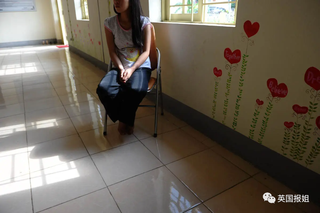 触目惊心！华裔女孩被美国养父母锁地牢当奴隶十几年，惨遭毒打、挨饿、强迫劳动……休闲区蓝鸢梦想 - Www.slyday.coM