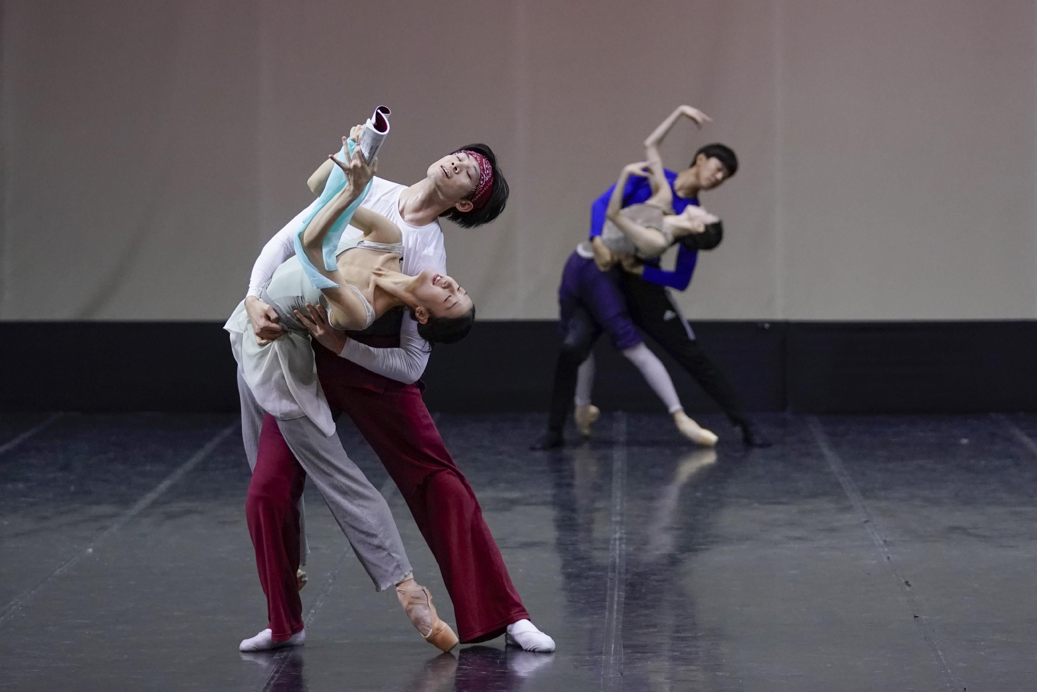 中芭舞剧《红楼梦》2月登台,芭蕾浪漫演绎宝黛爱情_新浪新闻