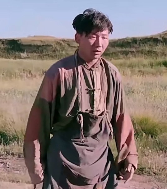 本来觉得李宏伟那个演员简直是天生的地痞流氓样子……|李宏伟|地痞|流氓_新浪新闻