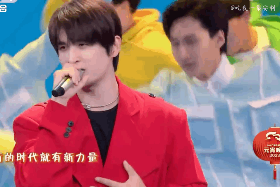 歌手张远终于也登上了梦想的舞台了 ,元宵晚会都上了……|张远|元宵晚会_新浪新闻