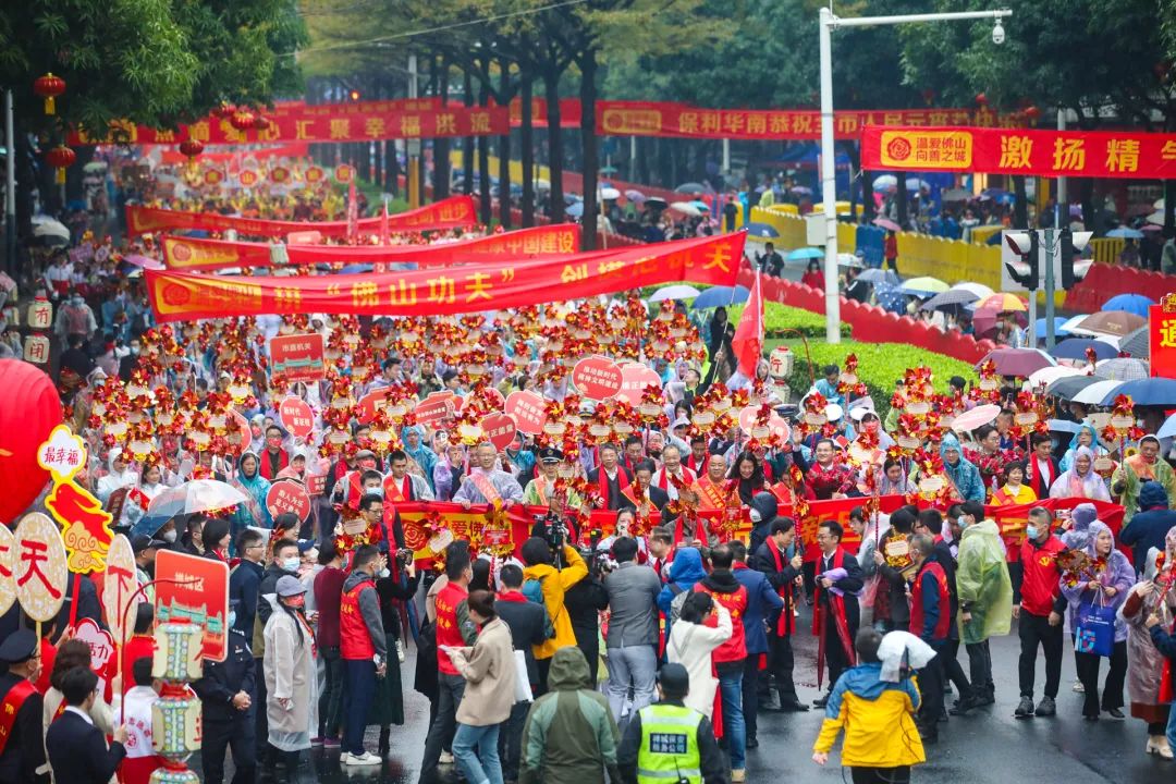 佛山人的仪式感刷屏!行通济的浪漫和快乐又回来了,多图直击……