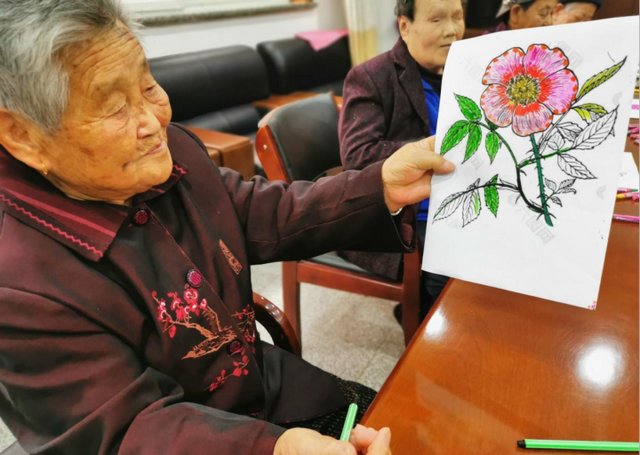 庆祝活动丰富多彩！河北正定1700余名老人养老院里闹元宵