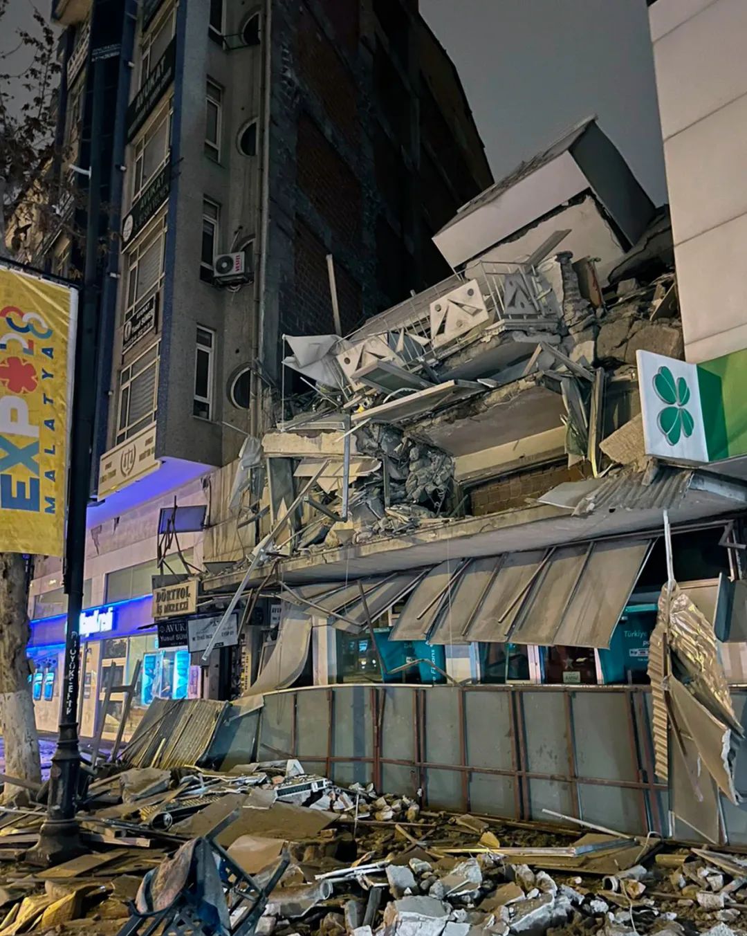 土耳其再次发生7.8级地震，1天2次强震已致超1500人遇难休闲区蓝鸢梦想 - Www.slyday.coM