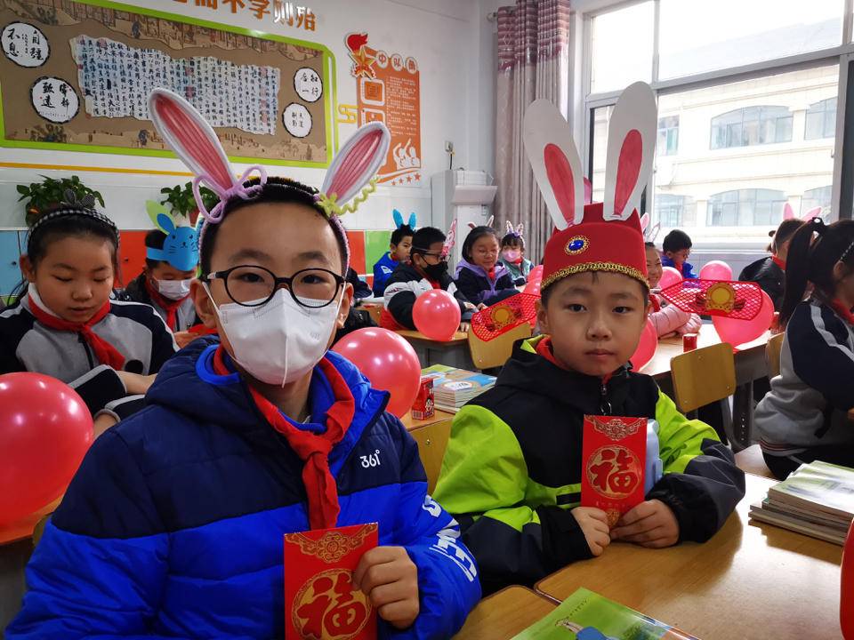 卫健委发布学校新冠防控指南 多地新学期要求健康监测