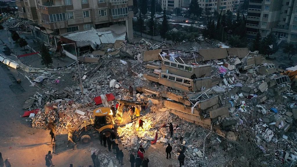 强震已致超3600人遇难！相当于130颗原子弹爆炸！对中国有影响吗？我国救援力量已出发！休闲区蓝鸢梦想 - Www.slyday.coM