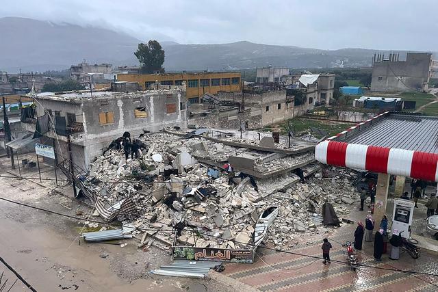 叙利亚北部大地震，建筑倒塌死伤惨重，美国国务院：拒绝解除制裁