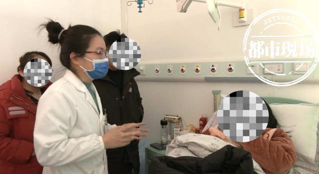 5mm的肿物,形状犹如柚子大小,并且膀胱内有一个鹌鹑蛋大小的囊肿.