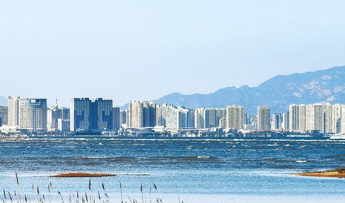 秦皇岛沿海优美景观.河北日报记者 孙也达摄