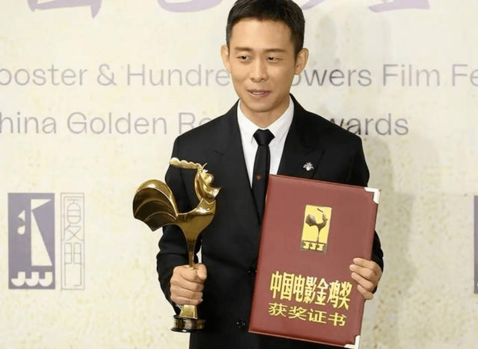 《狂飙》背后，张译被指控“五宗罪”，他冤枉吗？休闲区蓝鸢梦想 - Www.slyday.coM