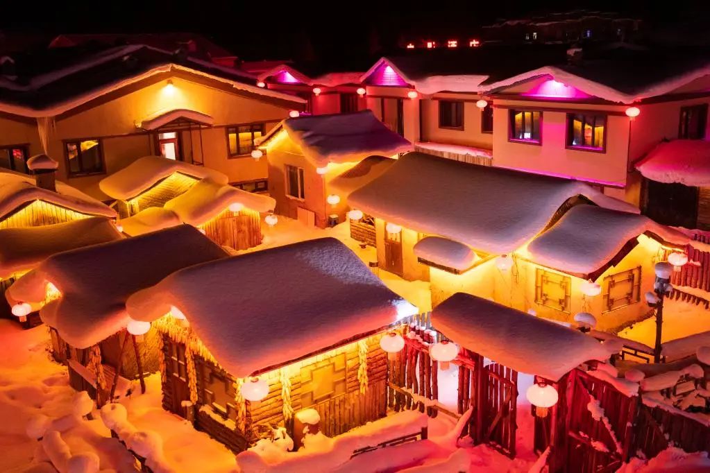 雪乡景区夜景.(新华社记者谢剑飞 摄)