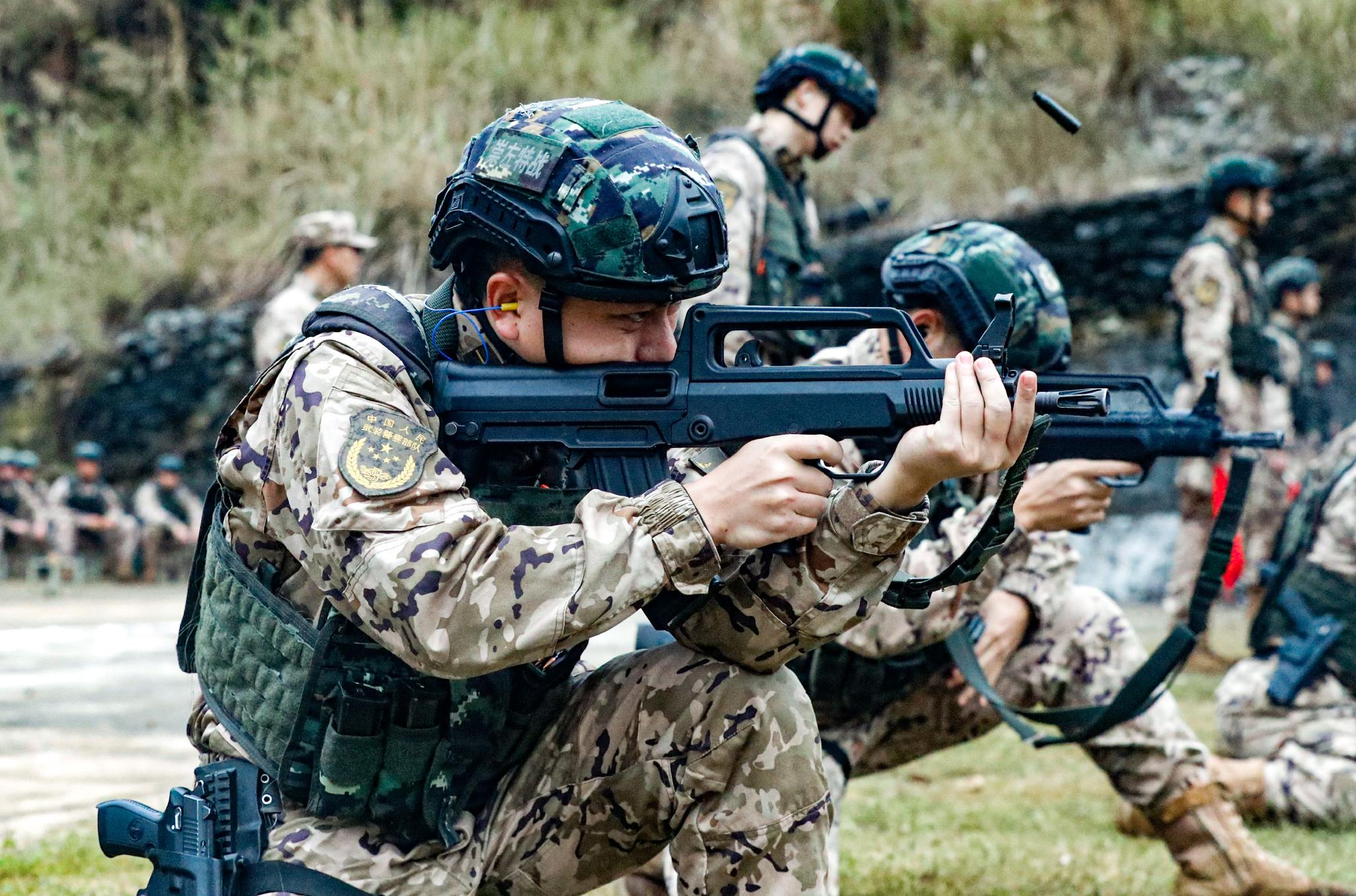 武警广西总队崇左支队打响开年"第一枪"