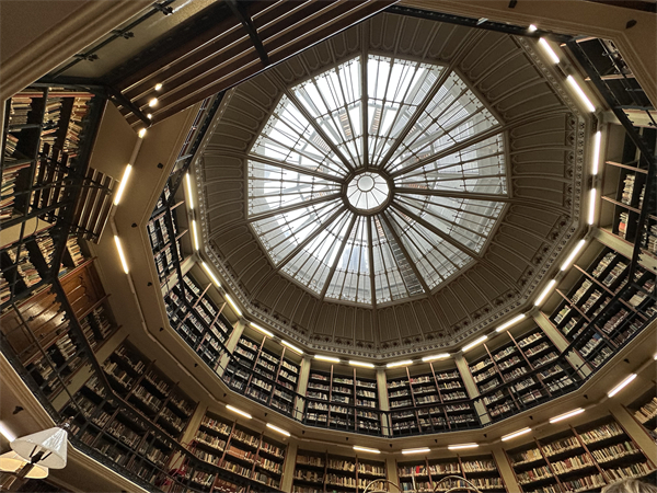 寻书欧洲|伦敦国王学院莫恩图书馆:周杰伦拍mv的地方_新浪财经_新浪网