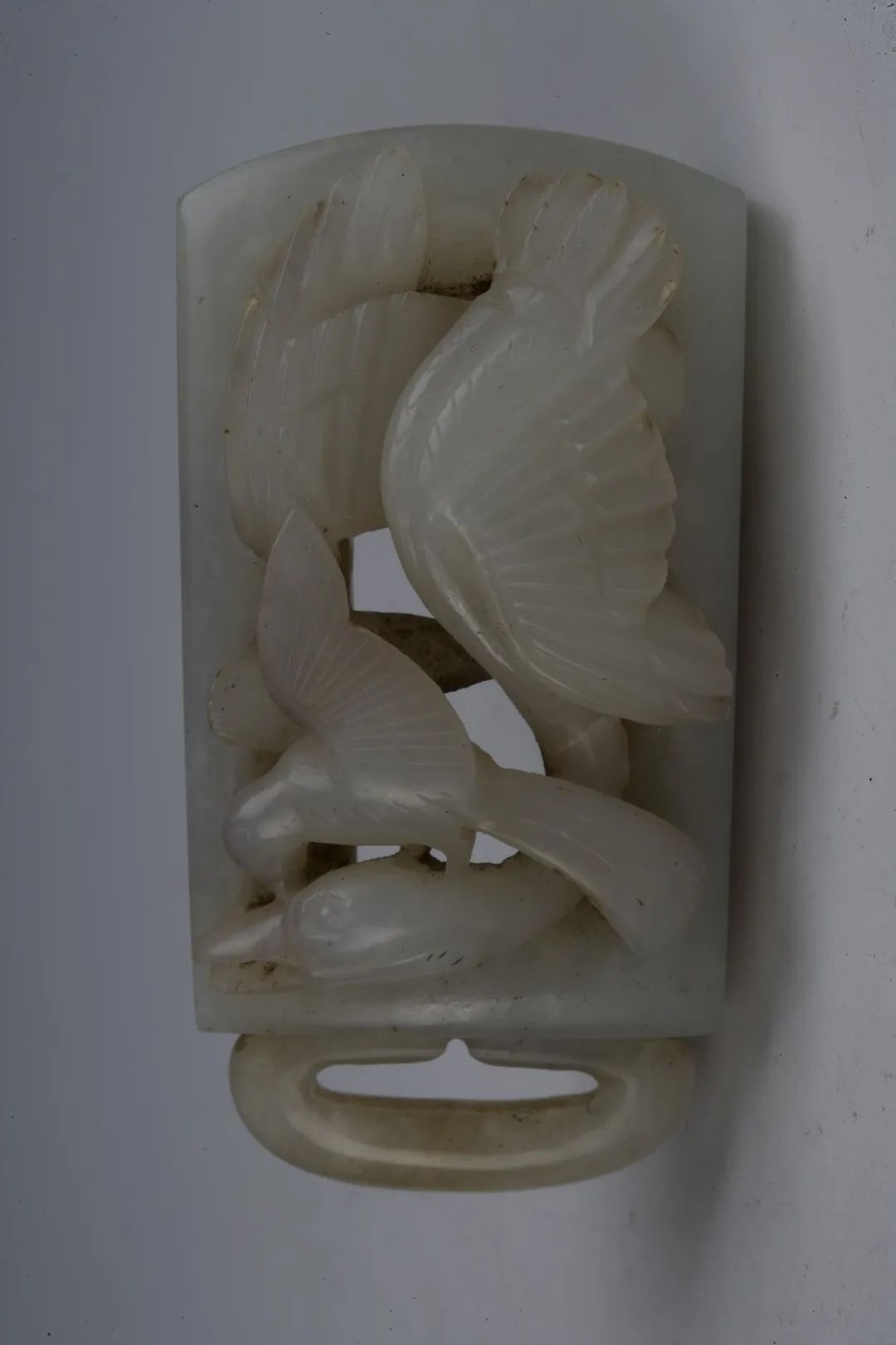 金 鹘攫天鹅纹玉带扣