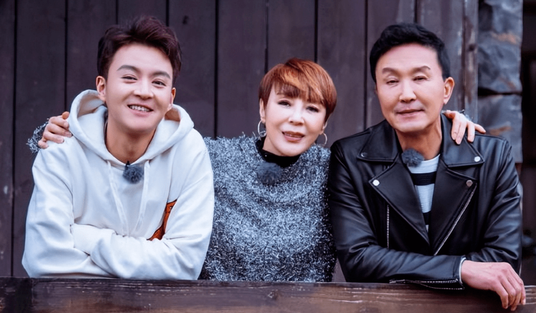 61岁“晚节不保”，名和利，救不了演员吴刚（组图） - 26