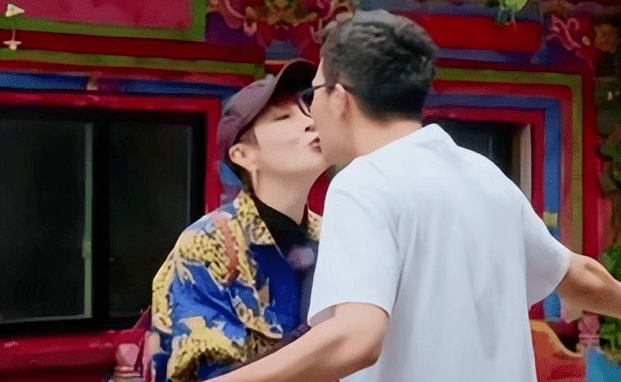 61岁“晚节不保”，名和利，救不了演员吴刚（组图） - 30