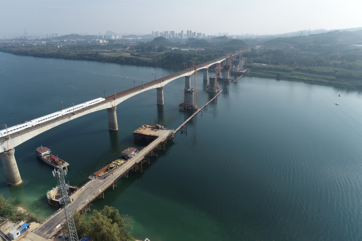柳州枢纽柳江双线特大桥2023年新春伊始复工复产.冯鹏 摄