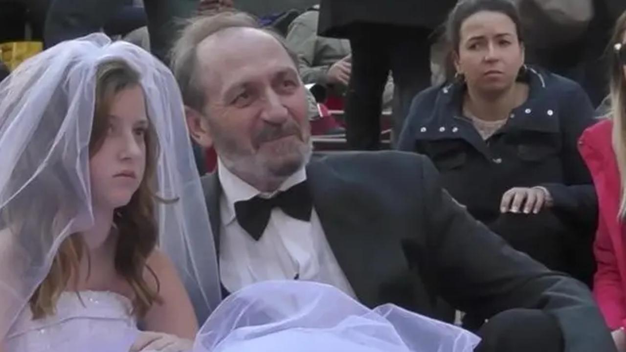 “能怀孕就能结婚” 美国怀俄明州反童婚法案遭抵制：剥夺了未成年人抚养自己孩子的权利|美国|未成年人|怀孕_新浪新闻