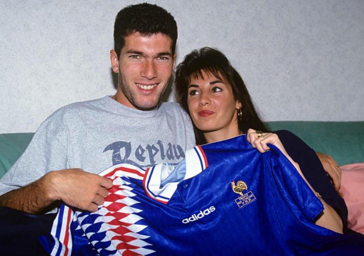 再大腕也得老实坐着|维罗妮卡|齐达内|妻子_新浪新闻