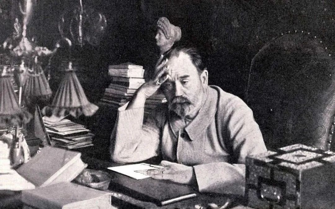 法国作家埃米尔·左拉.