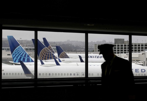 CNN：美联航一架波音777起飞后不久坠向大海 21秒内跌至离海面200米左右休闲区蓝鸢梦想 - Www.slyday.coM