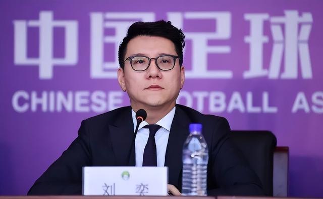中国足球的“狂飙”：从国足主帅李铁到足协主席陈戌源，多人先后被查休闲区蓝鸢梦想 - Www.slyday.coM