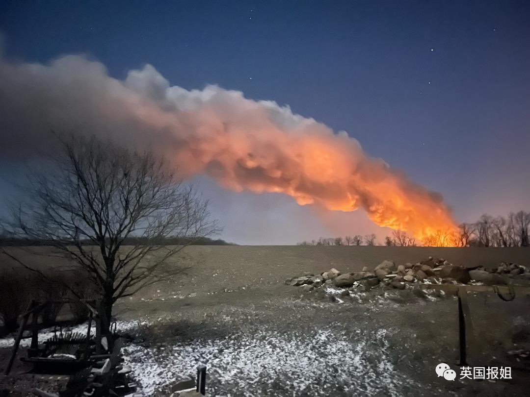 美国“致命火车”脱轨爆炸！剧毒蘑菇云笼罩，大量动物死亡，官方却叫回民众：这里很安全休闲区蓝鸢梦想 - Www.slyday.coM