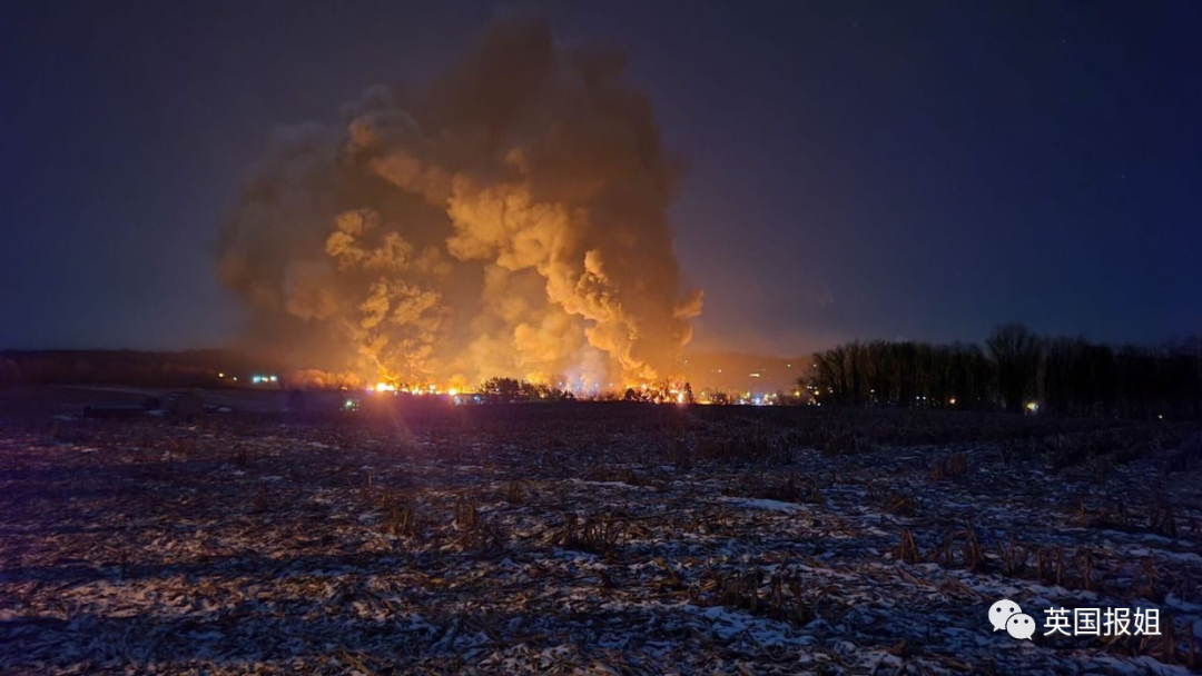 美国“致命火车”脱轨爆炸！剧毒蘑菇云笼罩，大量动物死亡，官方却叫回民众：这里很安全休闲区蓝鸢梦想 - Www.slyday.coM