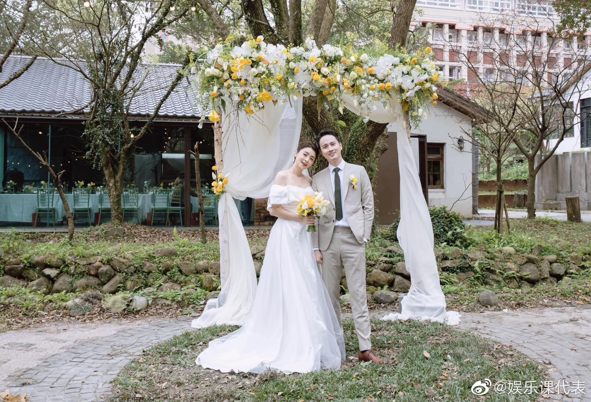 周杰伦《发如雪》MV女主夏如芝与演员老公张婕举行婚礼……|张捷|凤小岳|张书豪|欧阳妮妮|曾之乔_新浪新闻