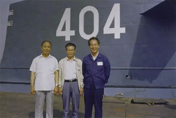（左起）赵仁恺、彭士禄、黄旭华参加核潜艇试验
