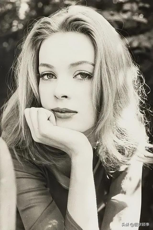绝世神颜,上个世纪六七十年代的超模 | 内娜·冯·施勒布鲁格|超模|施勒|布鲁格_新浪新闻