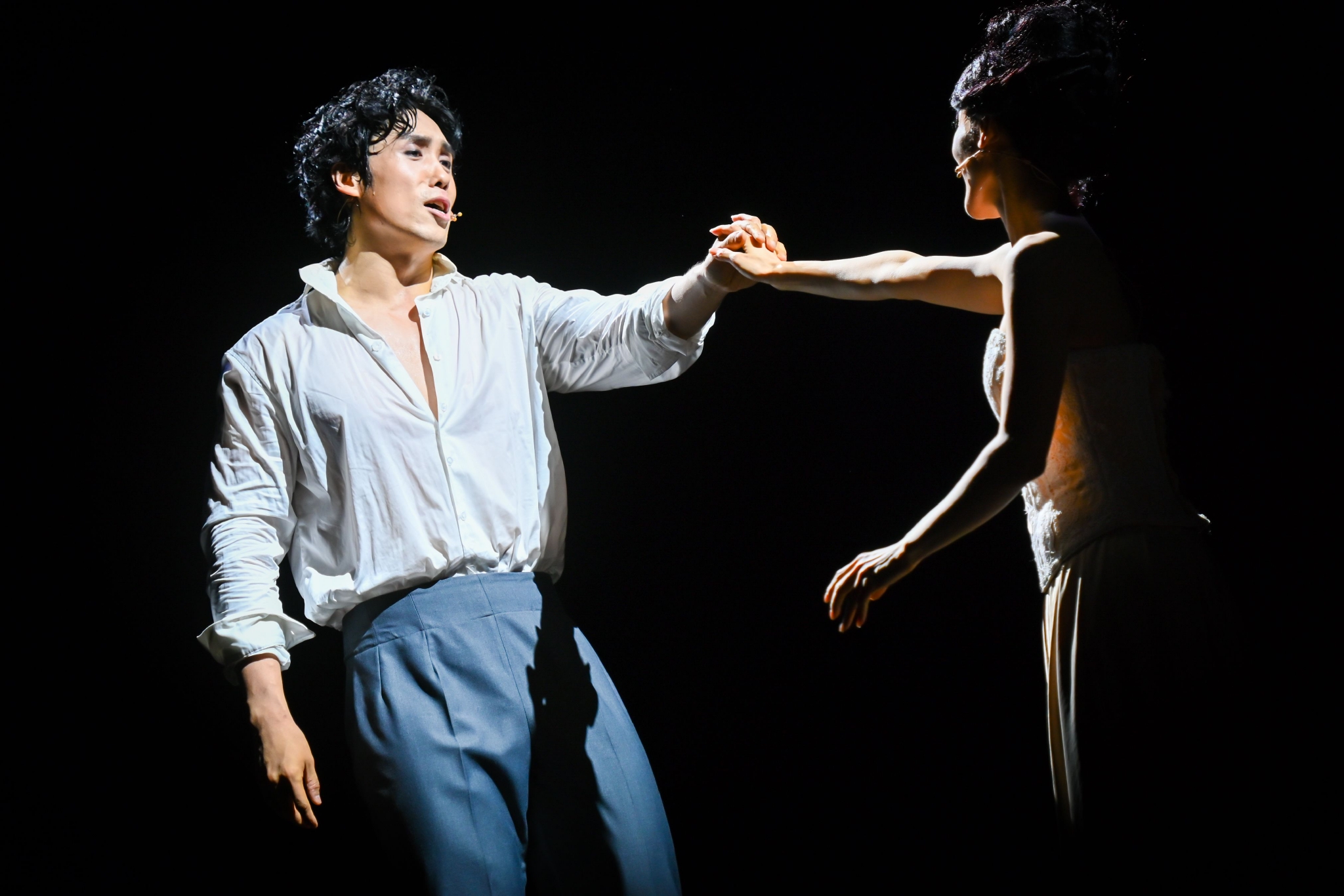 《安娜·卡列尼娜》是音乐剧,是因为这部作品用了很多古典,摇滚等现代