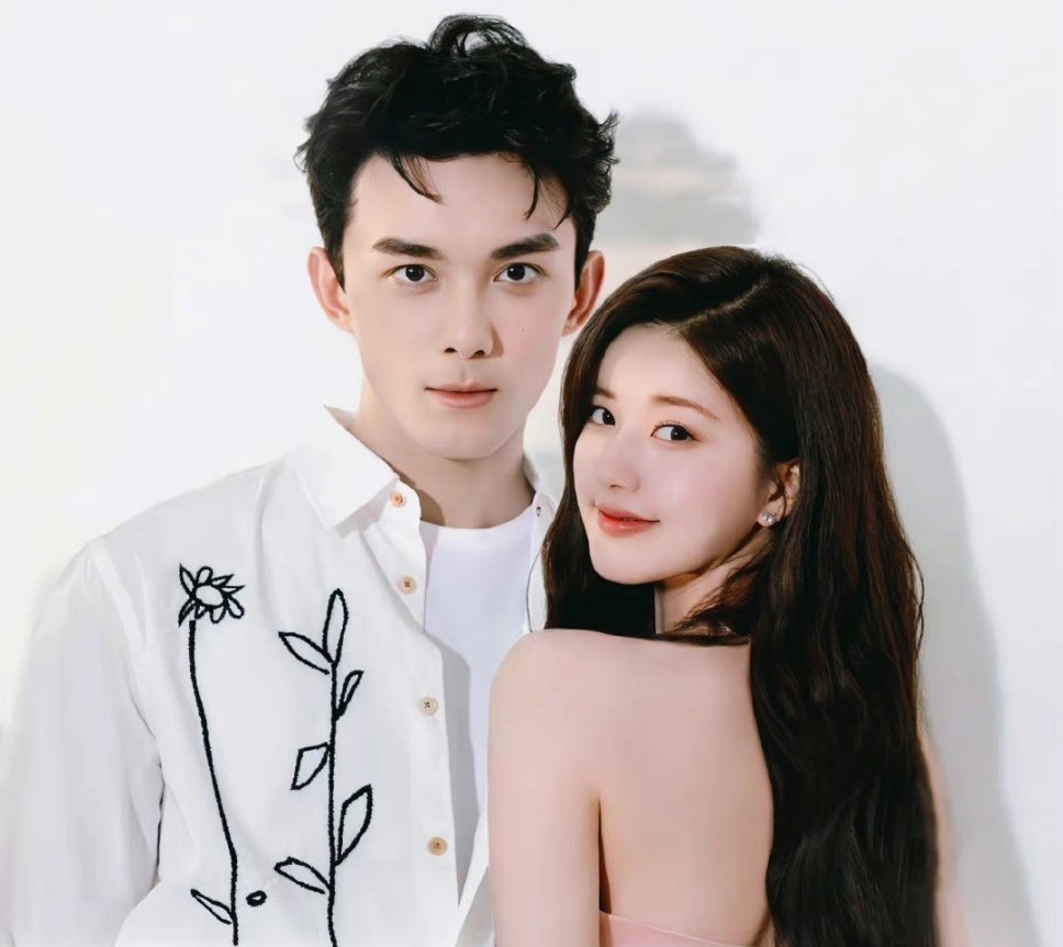 有网友问吴磊赵露思三搭的几率有多大?|赵露思|吴磊|几率_新浪新闻