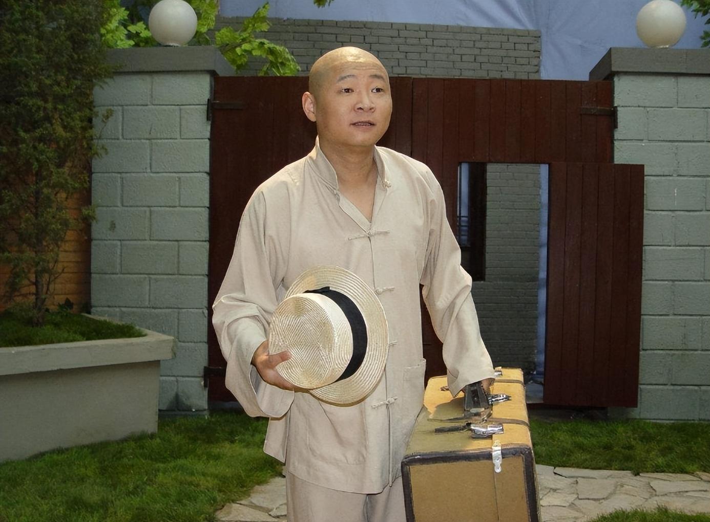 《新笑傲江湖》,英壮导演的《二号交通站》,情景喜剧《大饭店传奇》都