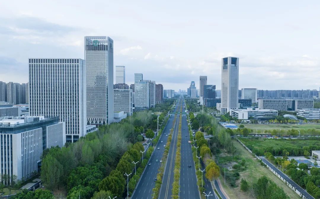 位于滨湖新区徽州大道的中国农业银行后台中心.