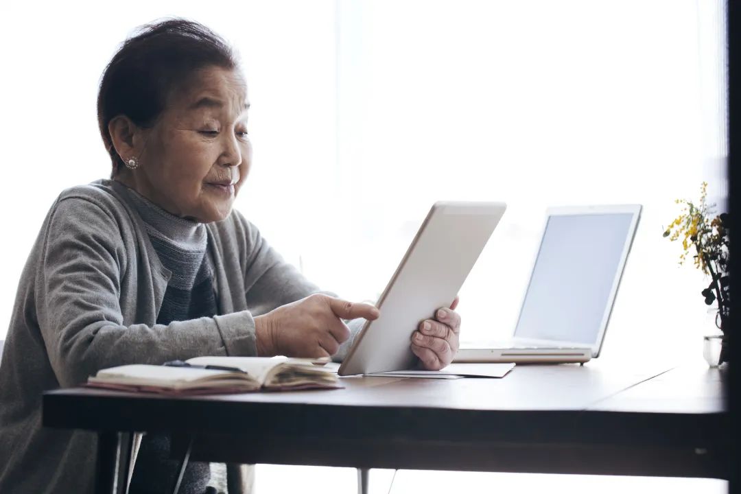 当老年人工作到死的时候，日本的年轻人正在憧憬退休生活。