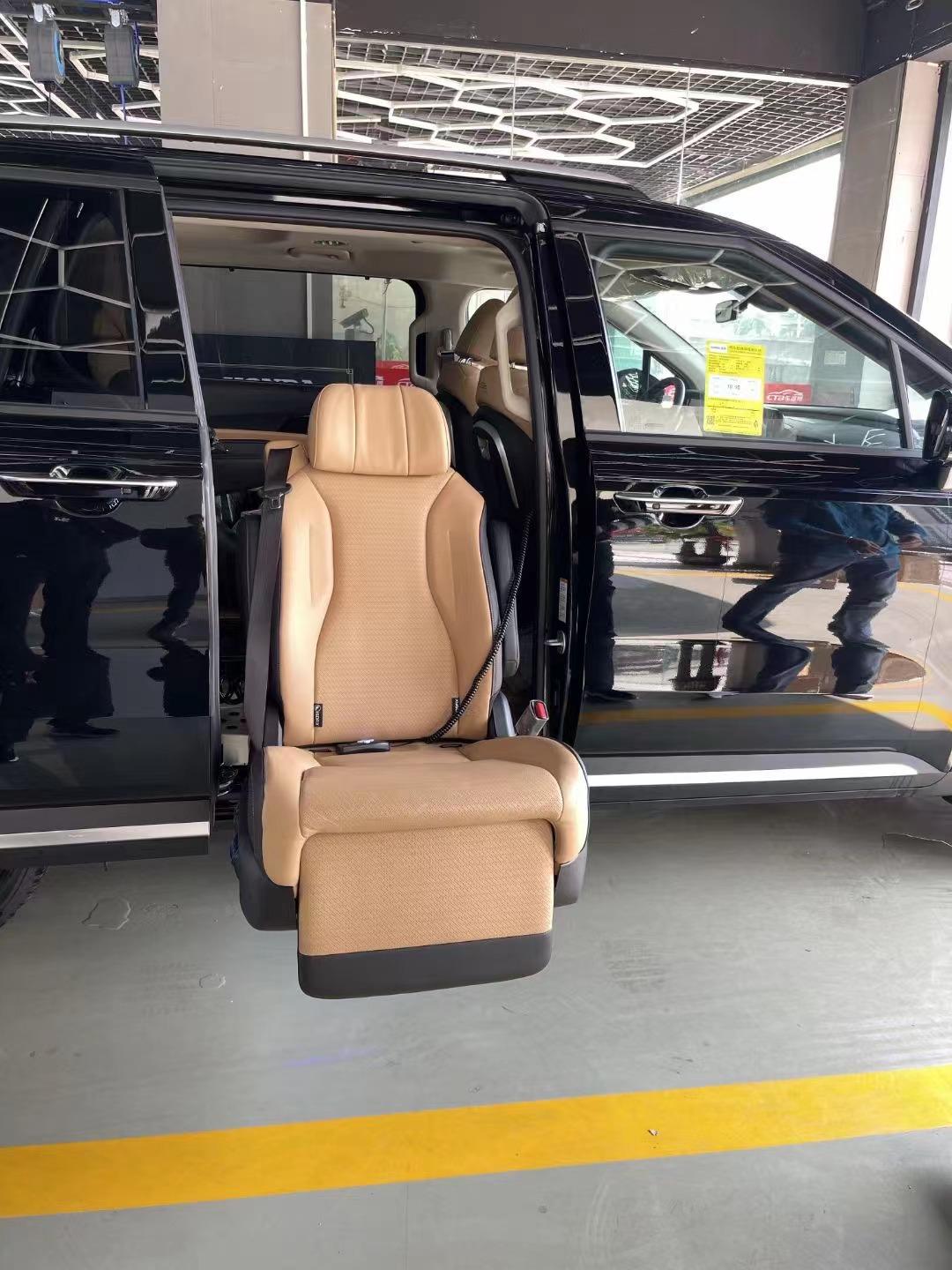 起亚嘉华改装福祉座椅