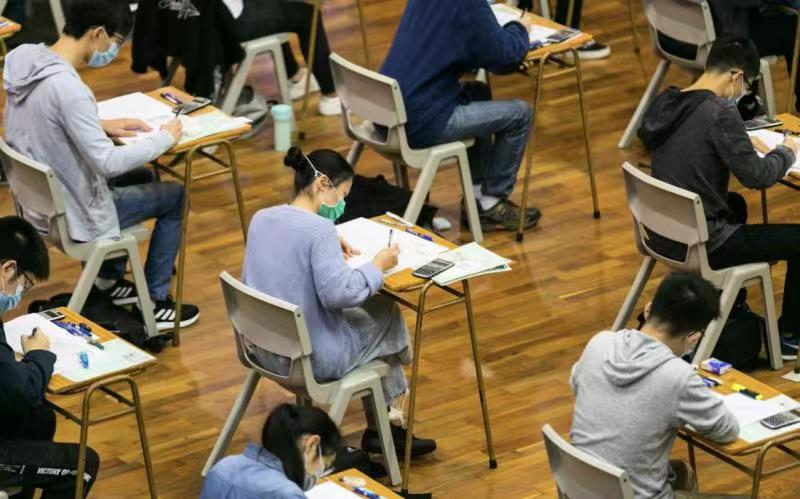 香港中学文凭考试资料图