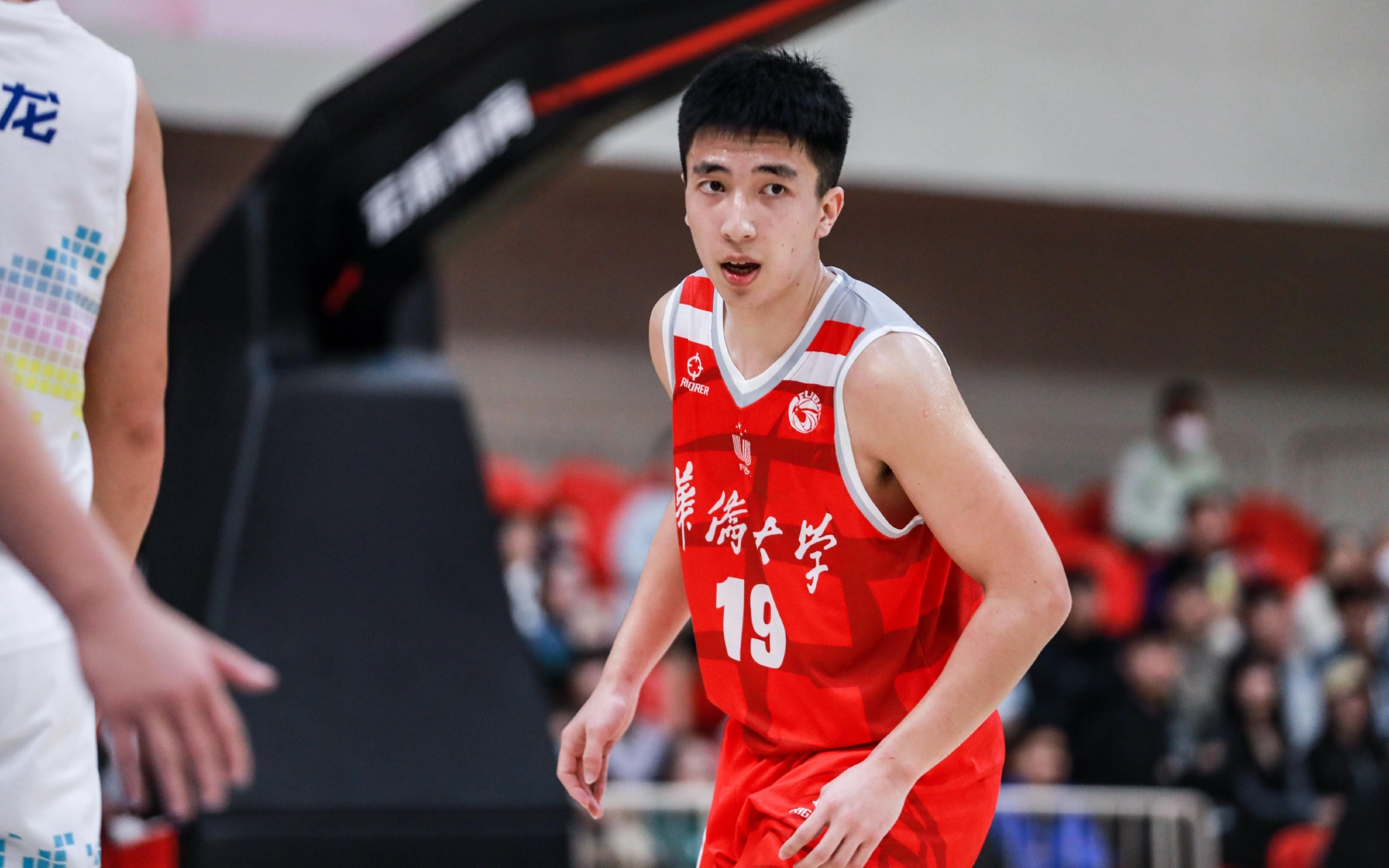 大学生篮球联赛迎来第25年,揭幕战华侨大学完胜厦大|揭幕战|篮球_新浪