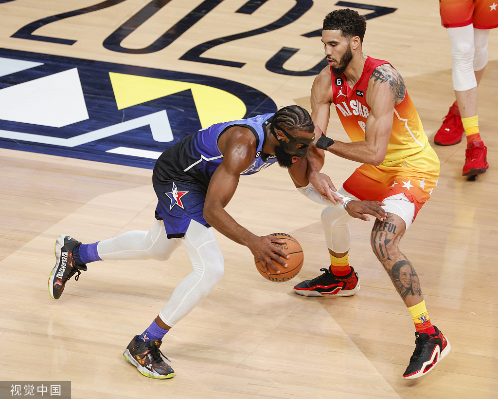 NBA球星塔图姆强势崛起 成凯尔特人领袖带队冲击总冠军